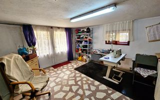 Casa spatioasa, 755 mp teren, Cetate, pretabila pentru birouri - Poză 18