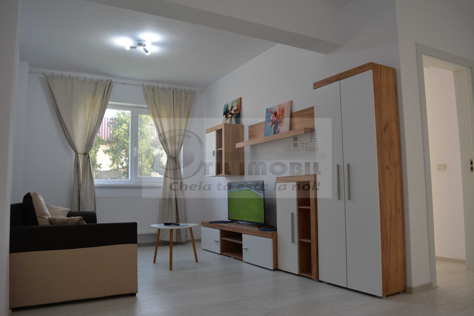 Apartament cu 2 camere si balcon - Mall Moldova, V. Lupului - 390€ - Poză 1