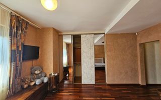 Vilă cu 7 camere în Faleză Nord – acces din 2 străzi/parcare în curte - Poză 6