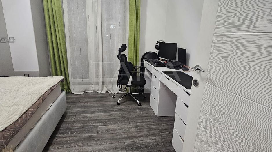 Apartament 3 camere, terasă 34 mp, zonă liniștită. - Poză 5