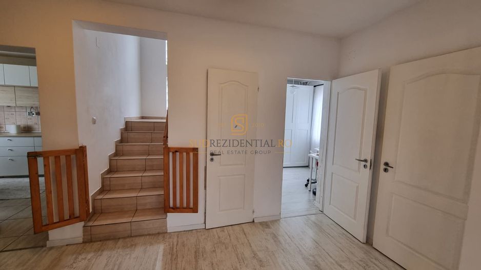 Vila parter + mansarda, 4 camere, teren 424 mp, Comuna Berceni - Poză 5