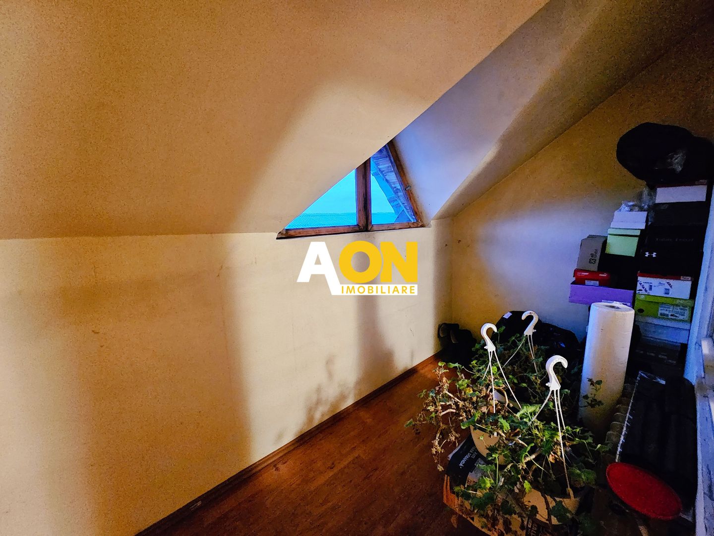 Apartament cu 2 camere + mansarda 2 camere - Poză 15