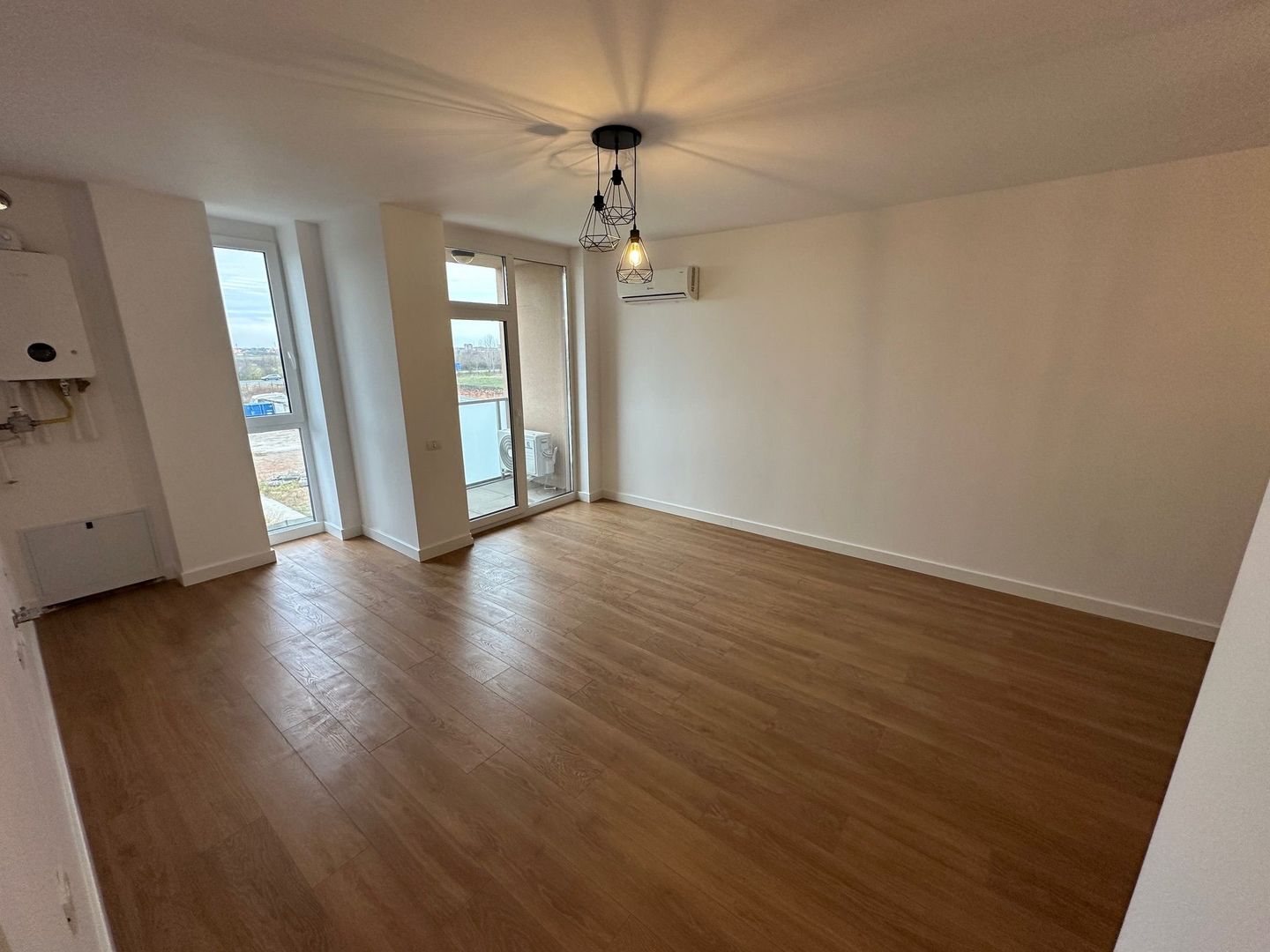 Apartament 2 camere bloc nou Torontalului / parcare subteran - Poză 10