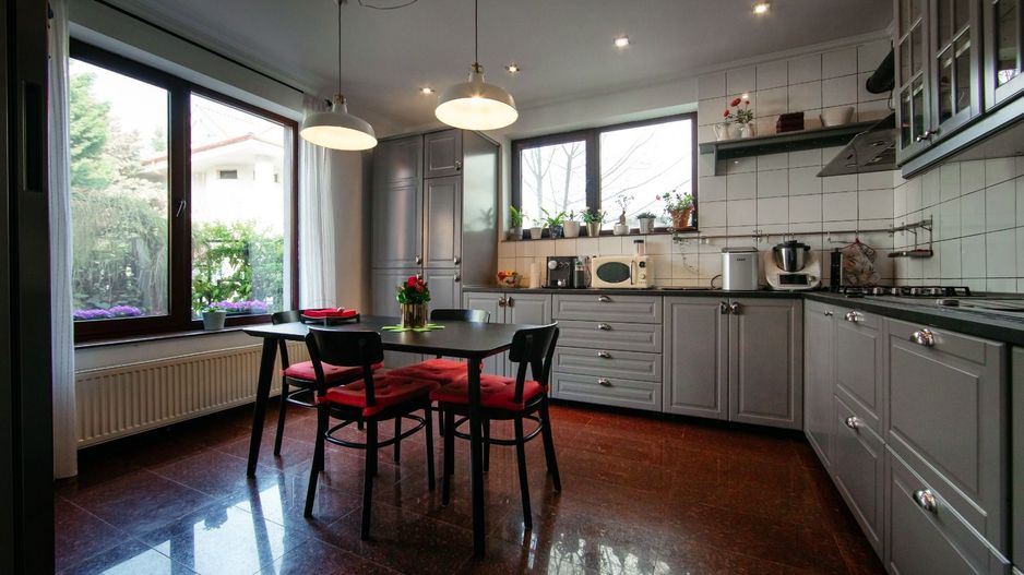 Vilă modernă  cu curte generoasă în Iancu Nicolae - Poză 14