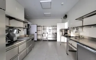 Restaurant in zona Coresi cu finisaje premium - 224 mp # plus-imo.ro - Poză 12