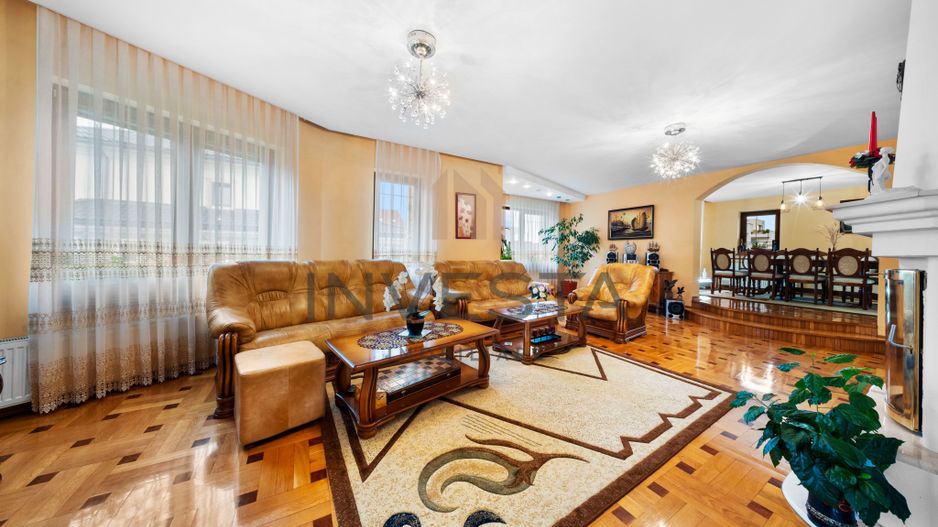 Casa individuala cu 7 camere, 260 mp, teren 900 mp, front 19m, Europa - Poză 5