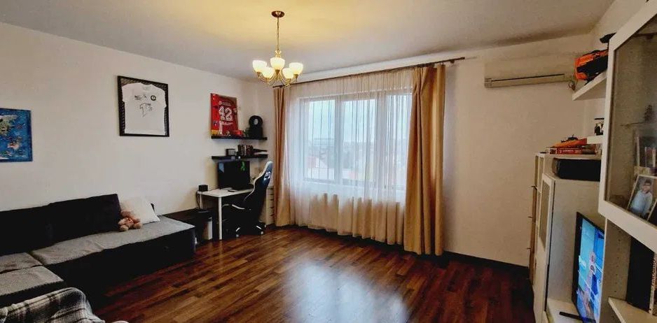 Apartament decomandat Rosu Chiajna, 2 balcoane, parcare | Crinului - Poză 1