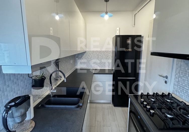 Vânzare, apartament 2 camere, zona Titan - Poză 4