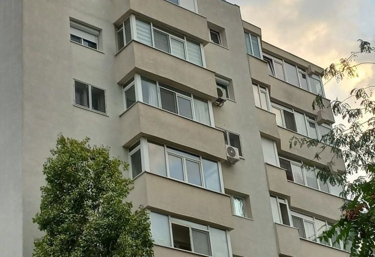 Apartament 4 camere - Poză 1