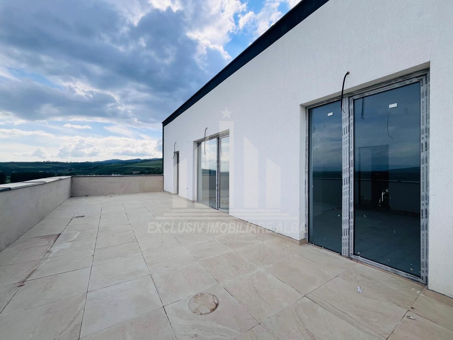 Apartament cu 3 camere si terasa de 45 mp, Bloc Nou - Poză 5