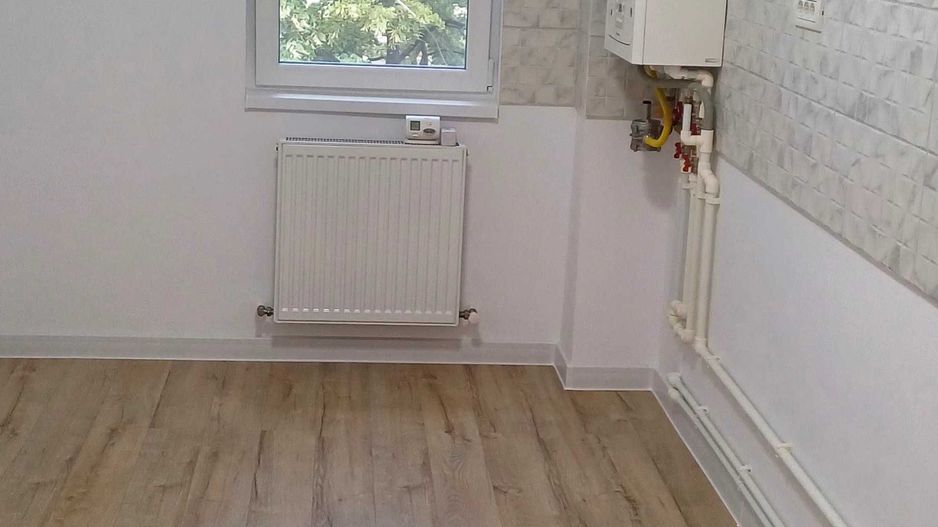 Apartament 2 camere decomandat, complet renovat, Trocadero - Poză 1