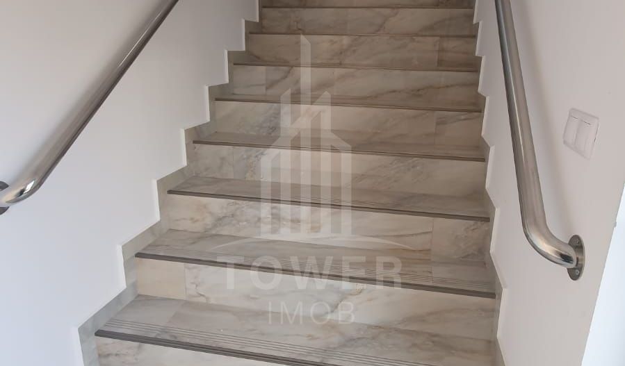 Apartament  4 camere de vanzare . - Poză 11