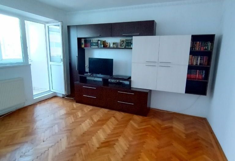 Galați 2 camere Maz 1,  renovat, izolat termic 4/11 - Poză 2