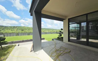 Casa cu piscina, terase panoramice, garaj - Poză 25