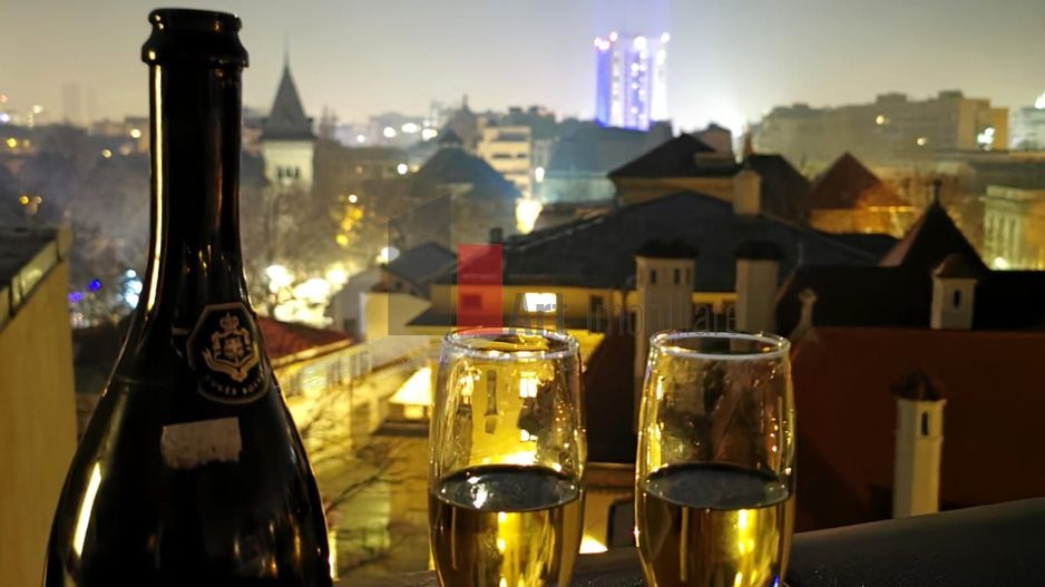 Apartament "COBERTURA", PENTHOUSE "PIATA SPANIEI", TERASA 63 mp, CONSOLIDAT 1978 - Poză 17