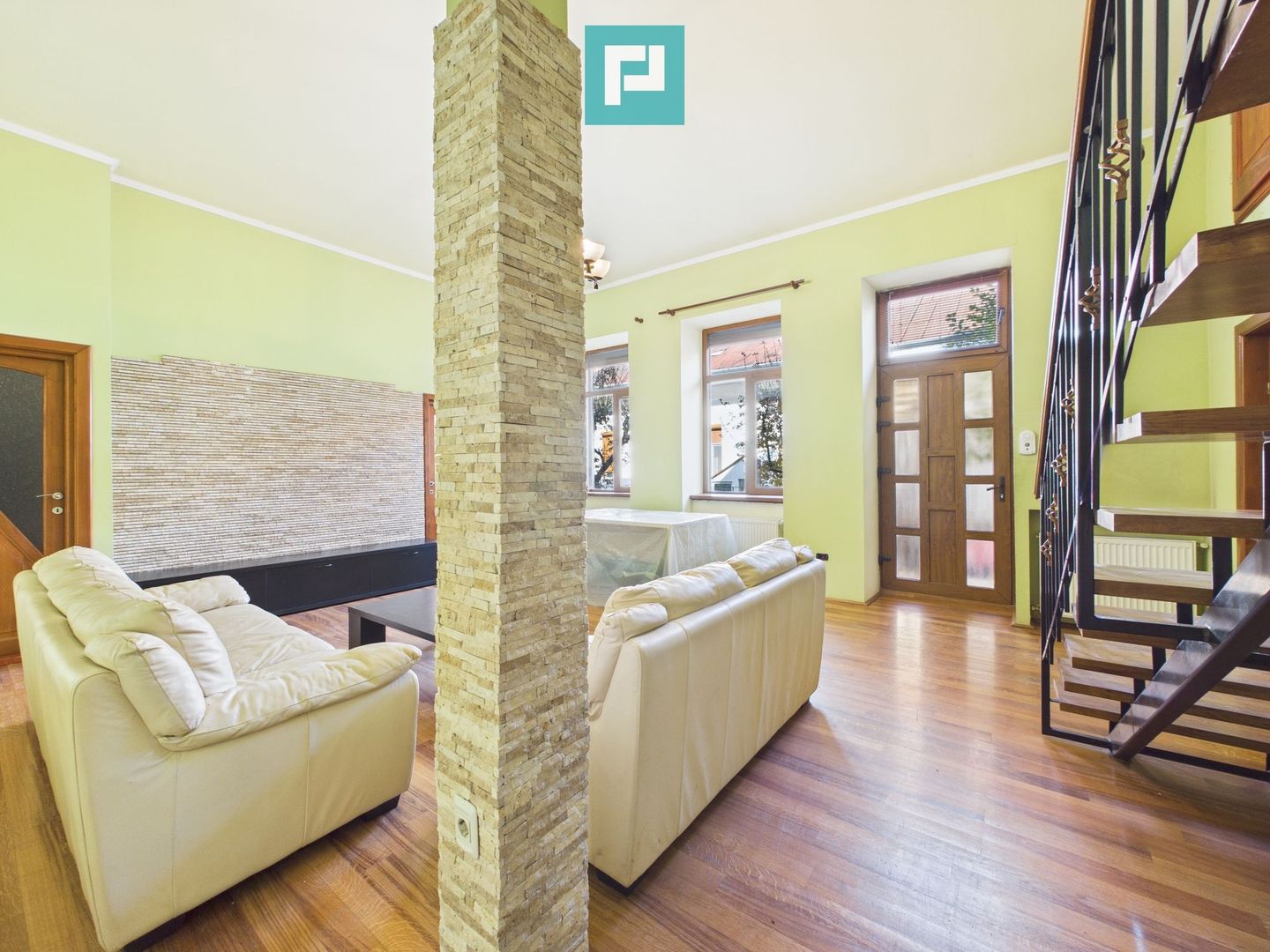 Apartament pe 3 niveluri - ultracentral, Arad - Poză 6