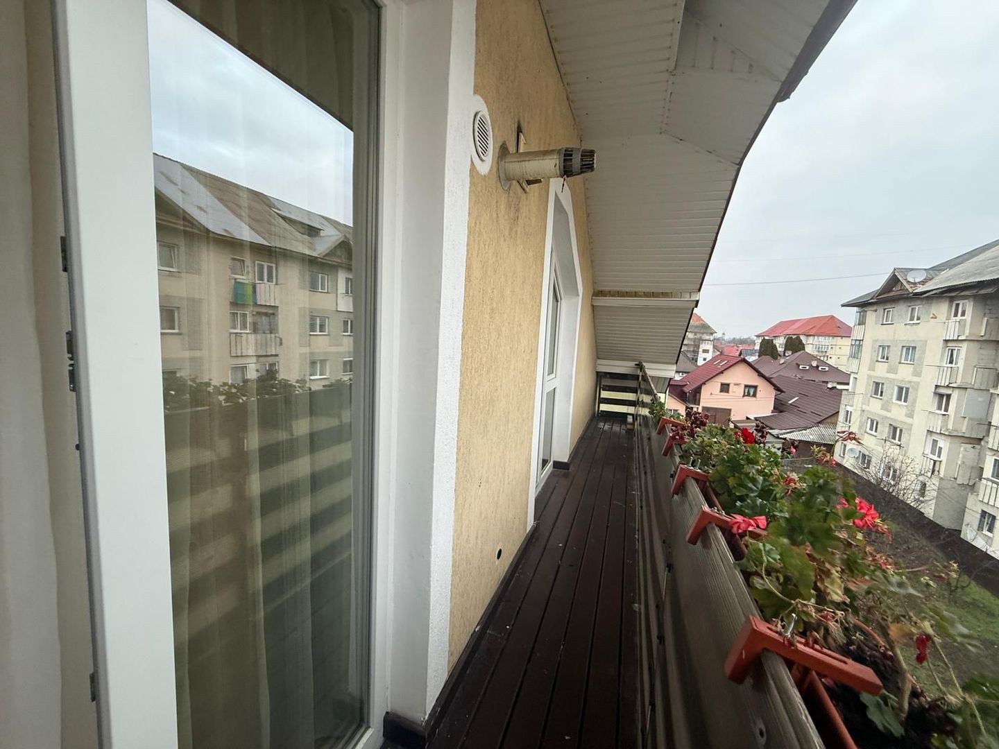 APARTAMENT 2 CAMERE  | 80 MP | 300 EURO | RĂDĂUȚI - Poză 14