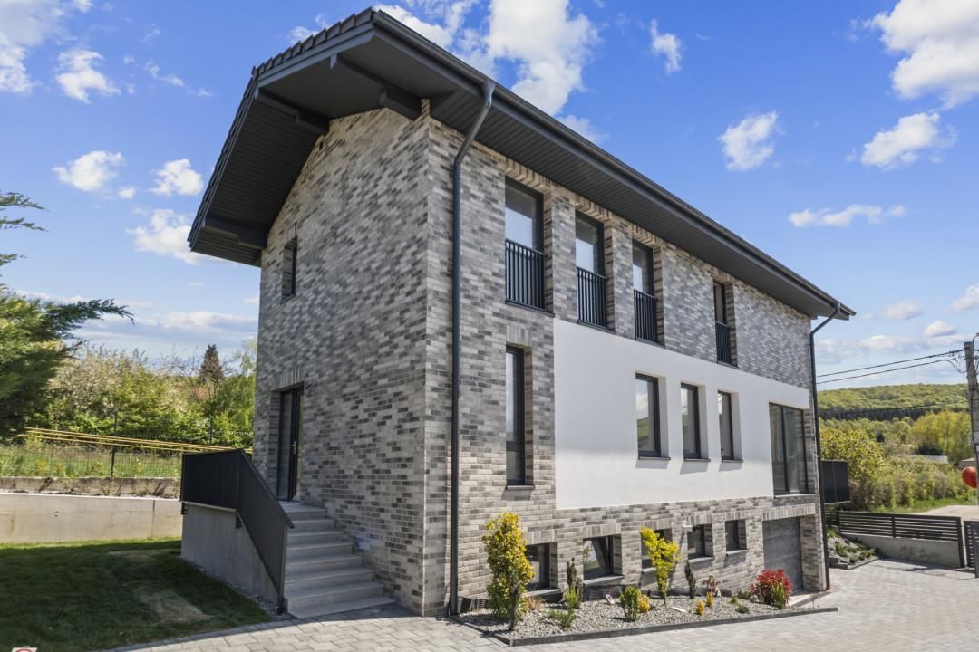 Casa individuala 5 camere | FINISATA | Zona Faget - Poză 2