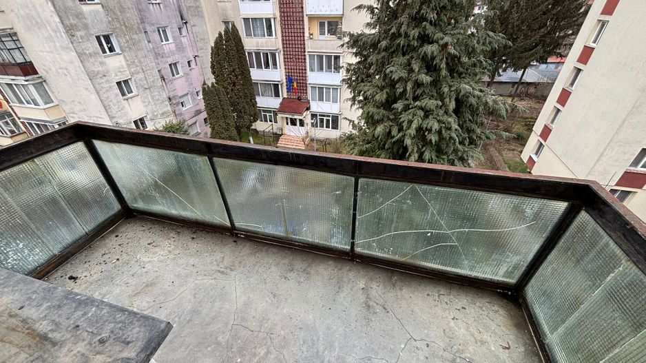Apartament cu 3 camere (Reghin) - Poză 10