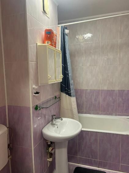 Închiriere Apartament cu 2 camere renovat, 4 min metrou Costin Georgian - Poză 9