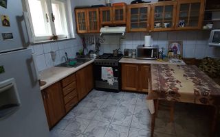 Casa 5 camere, Zona Parcul Tineretului, pret 105000 euro neg - Poză 9