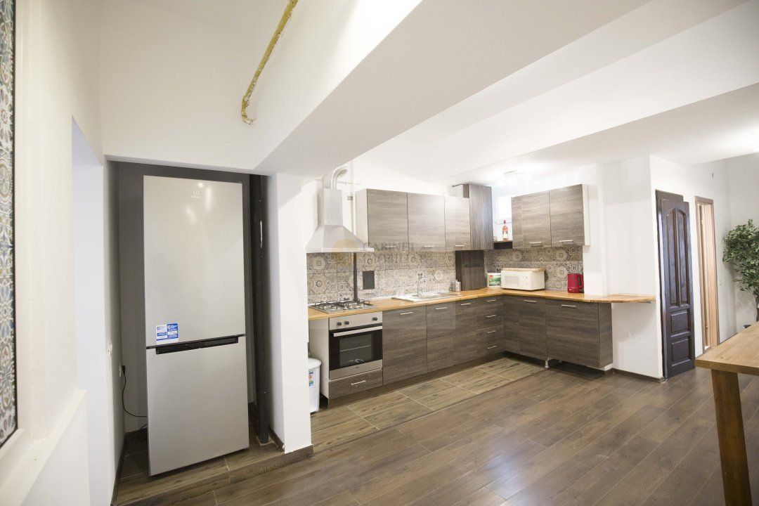 Apartament Central |  4 Camere  Spațiu Generos |  Ideal Investitie - Poză 5