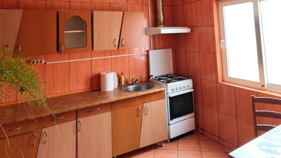 Se oferă spre vânzare casă 3 camere individuală la curte zona Salaj - Poză 10