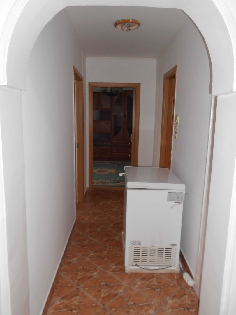 Apartament 2 camere decomandat bloc 1980 langa metrou Gorjului - Poză 7