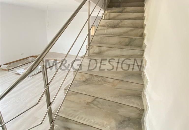 Vand duplex P+E 120mp 3 bai 4 dormitoare Mosnita Noua - Poză 17