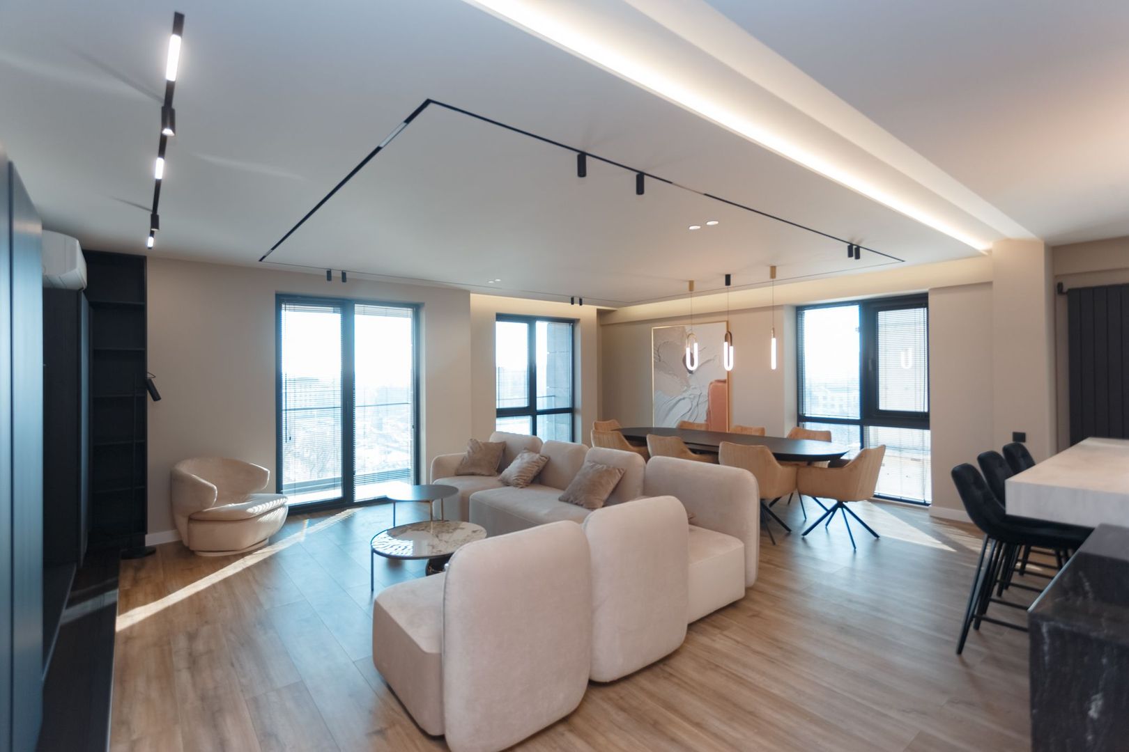 De vânzare apartament, 2 dormitoare, str. Teatrală 3, Centru. - Poză 1