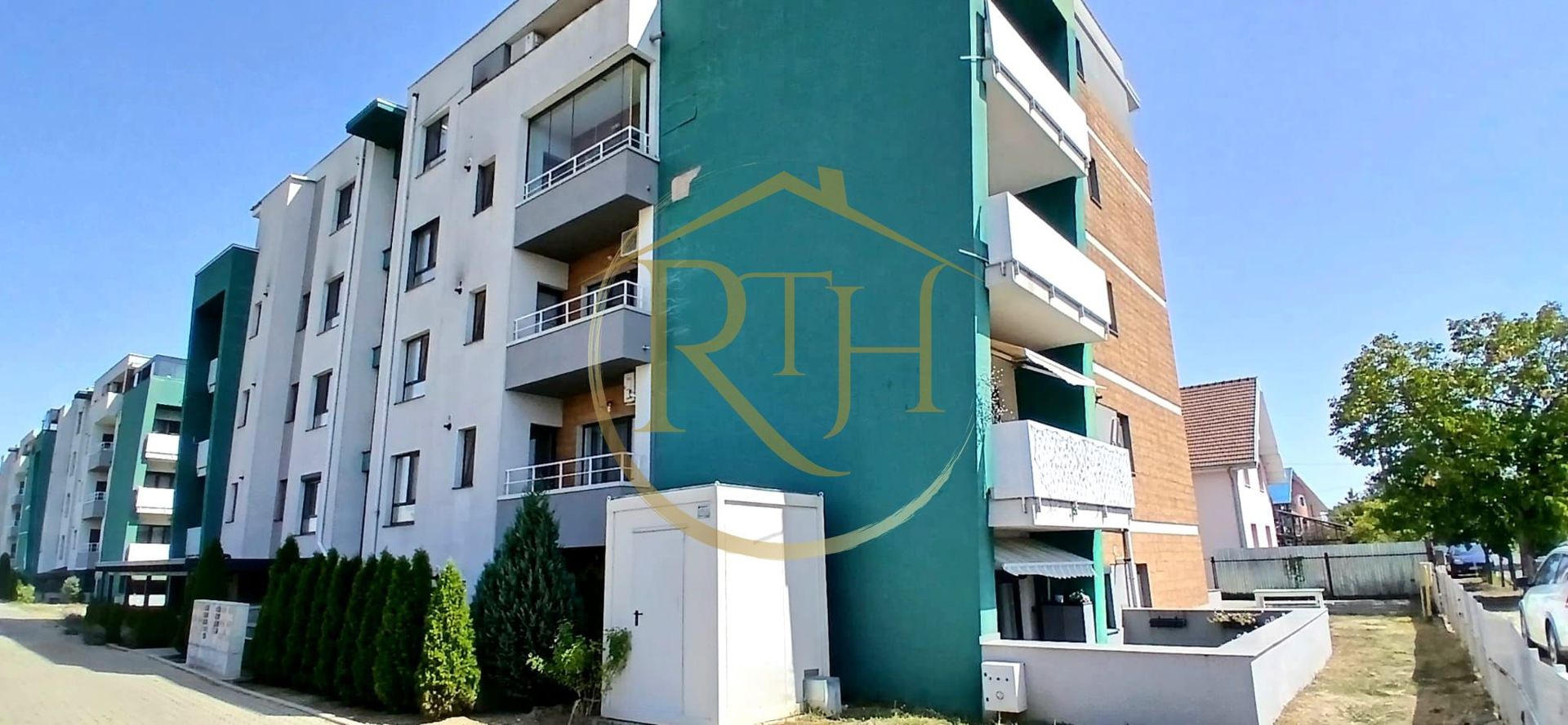 Oferim spre vânzare un apartament deosebit cu 3 camere, în zona Buziașului! - Poză 21