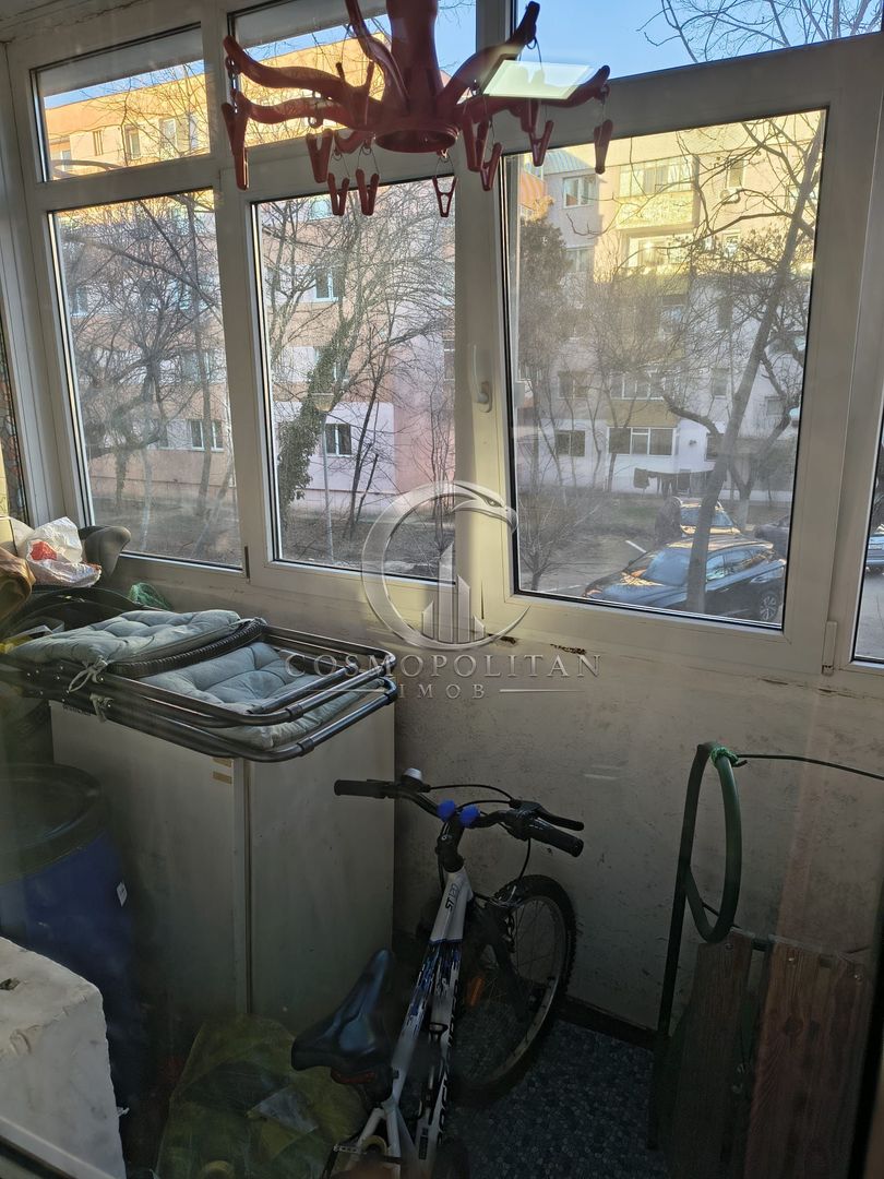 Apartament cu 2 camere ~ zona Balcescu / Piata Crang ~ etaj 1 din 4 ~ - Poză 2