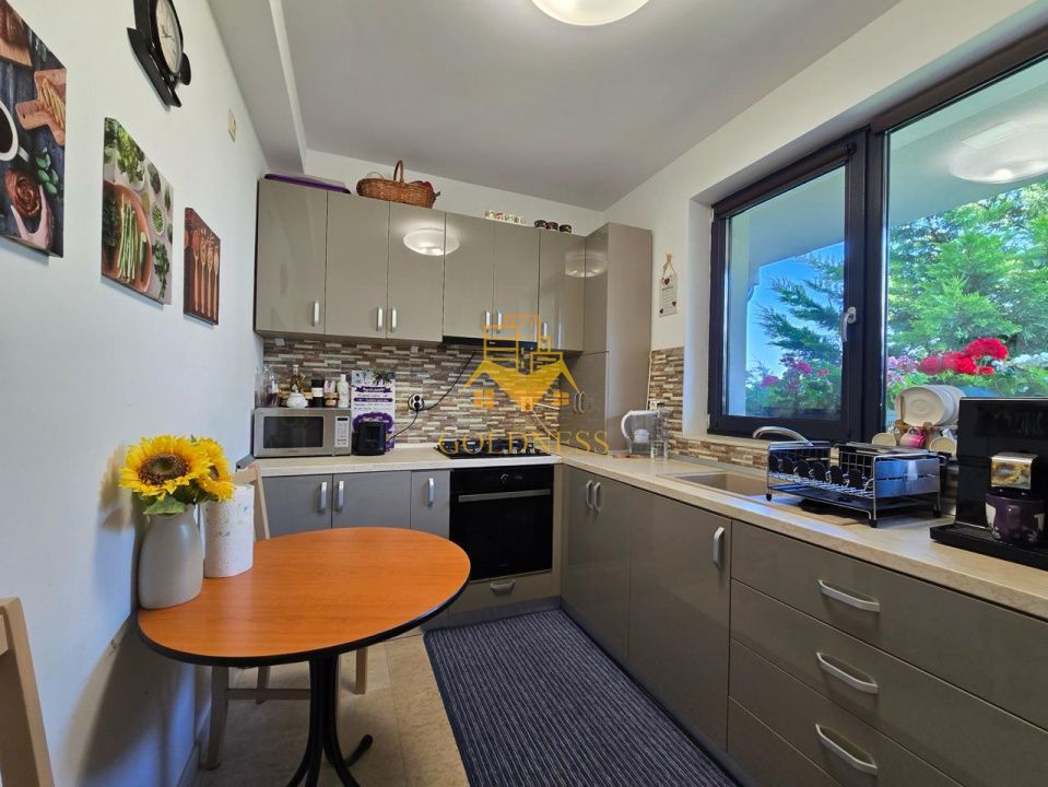 Casă modernă de vânzare, curte, 6 camere, parcare, Zona Vivo, Florești - Poză 7