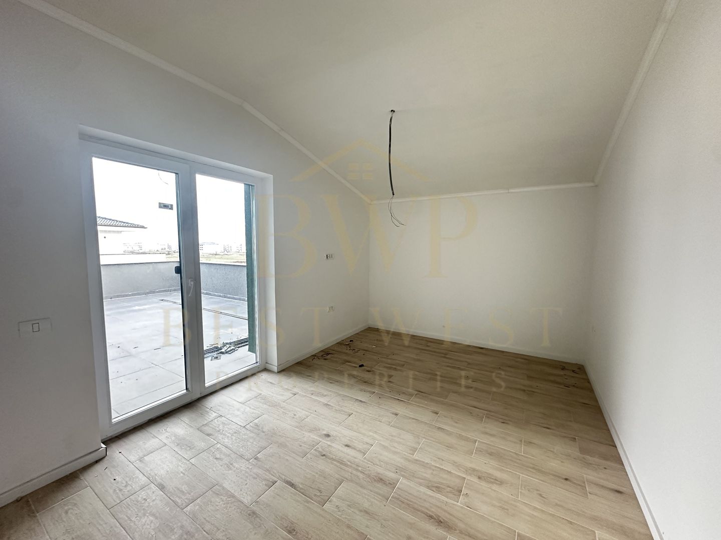Apartament cu 4 camere, 2 bai, terasă mare, Giroc - Poză 6