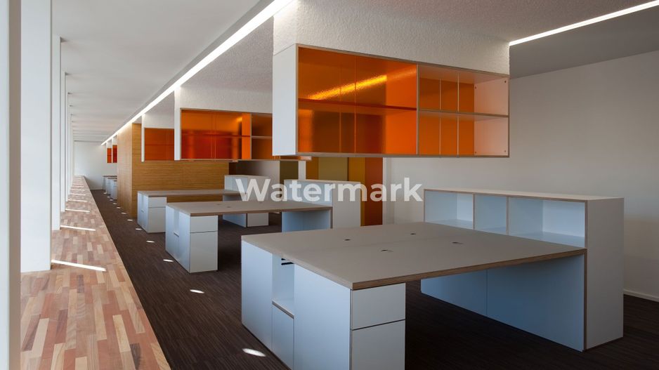 Sedu de banca ultracentral de inchiriat - Poză 4