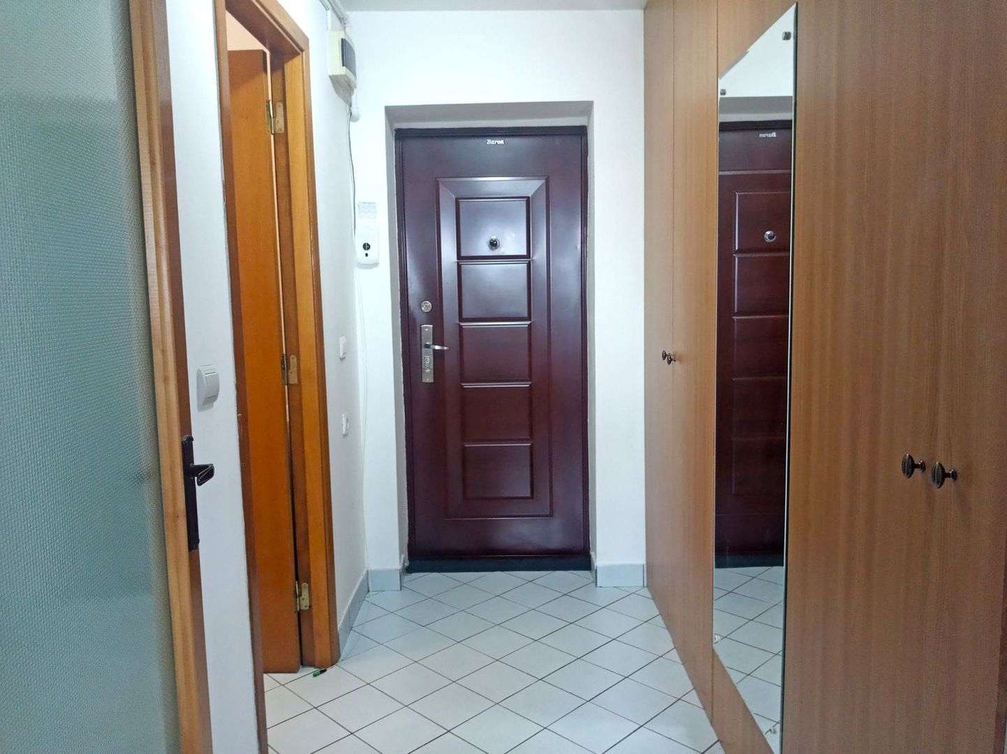 GARSONIERA MODERNA DECOMANDATA BLOC 2006 CENTRALA BLOC METROU V IALOMITEI - Poză 7