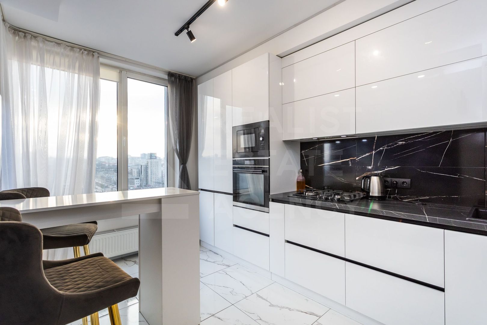 Chirie, apartament, 2 camere, bd. Renaşterii Naţionale, Rîşcani - Poză 1