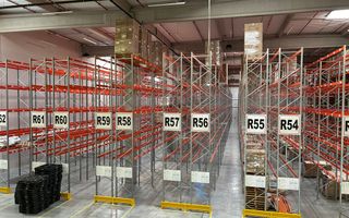 Spațiu cu rafturi pentru Logistică/Depozitare - Poză 4