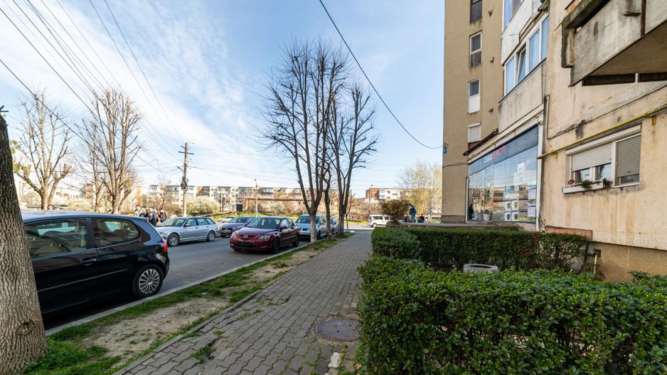 Apartament 2 camere Zona 300 Micălaca - Poză 1