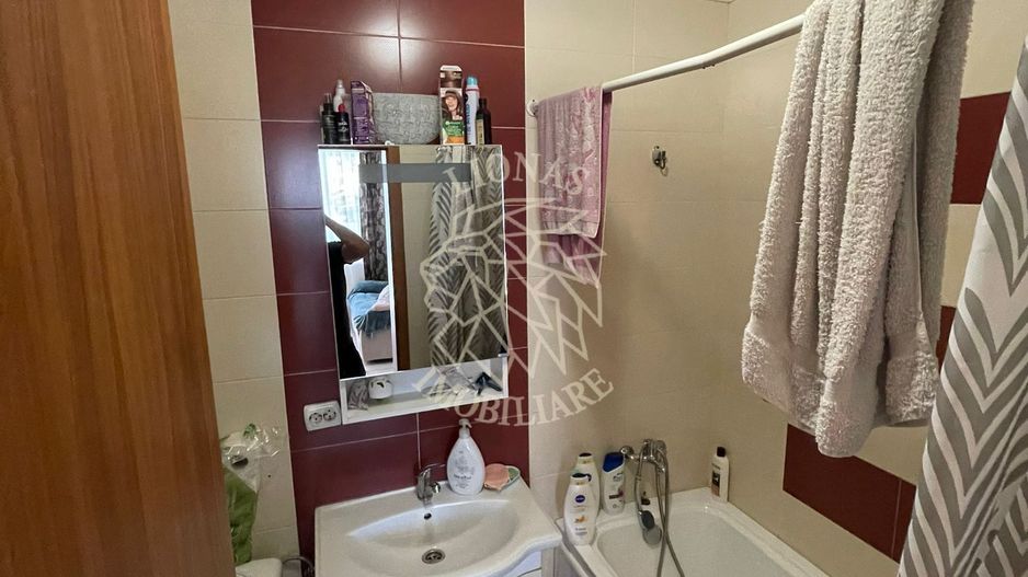 Apartament 3 camere 62 mp+2 balcoane-2 parcari-mobilat-Subcetate - Poză 5