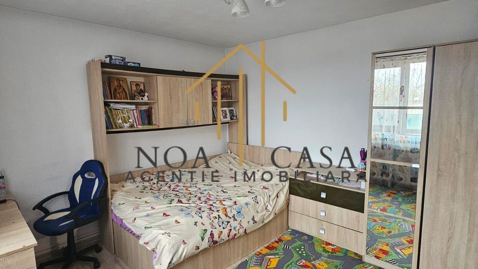 Casă / Vilă cu 5 camere de vânzare în Preajba - Poză 11