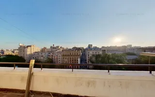 Blvd. Balcescu langa metrou Universitate, 4 camere, terasa de 50mp, 3 bai - Poză 35