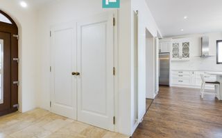 Vilă la sol cu 3 camere în Pârneava - Poză 2