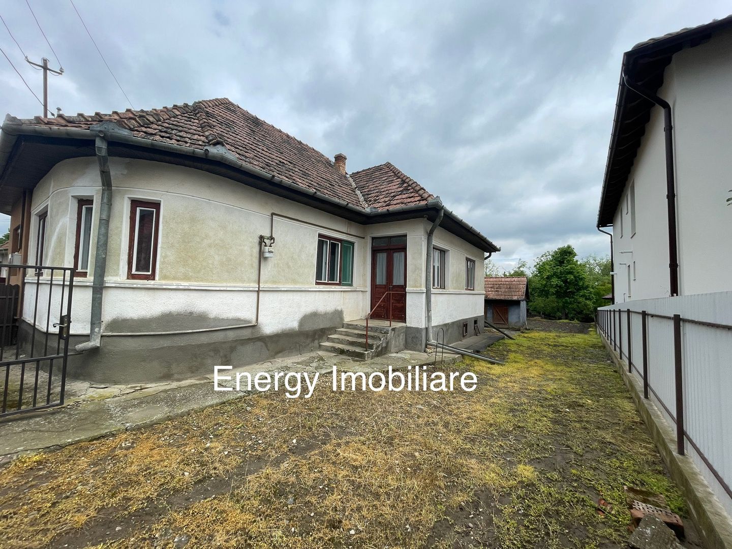 Casă de vânzare în satul Pănet - Poză 1