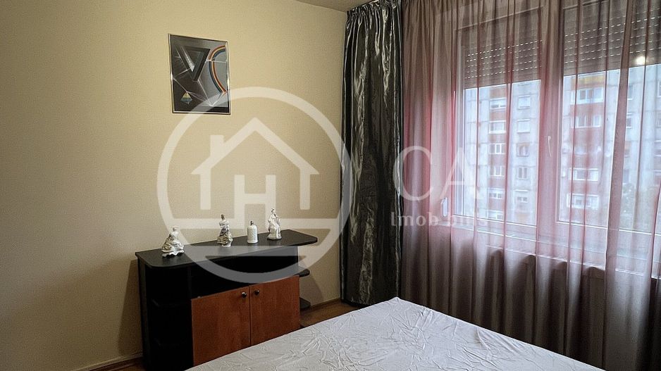 Apartament cu 3 camere de inchiriat in Rogerius Oradea - Poză 12