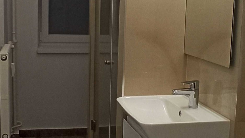 Studio central Rond Alba Iulia, renovat modern, AC, vedere liniștită - Poză 6