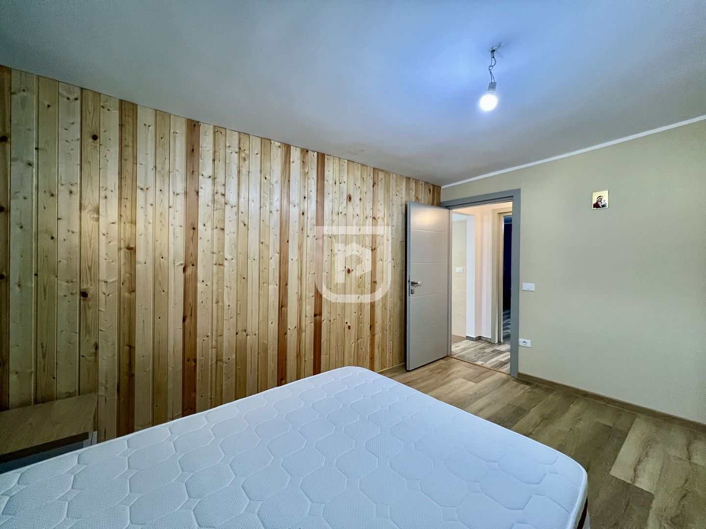 Casa din barne cu 3 dormitoare si pardoseala Gura Humorului - Poză 4