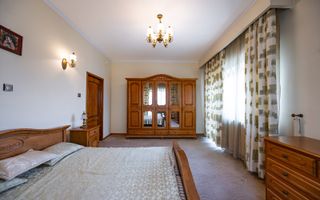 Vila impresionanta D+P+E+M | 500+ mp | teren 2652 mp | piscina - Poză 23