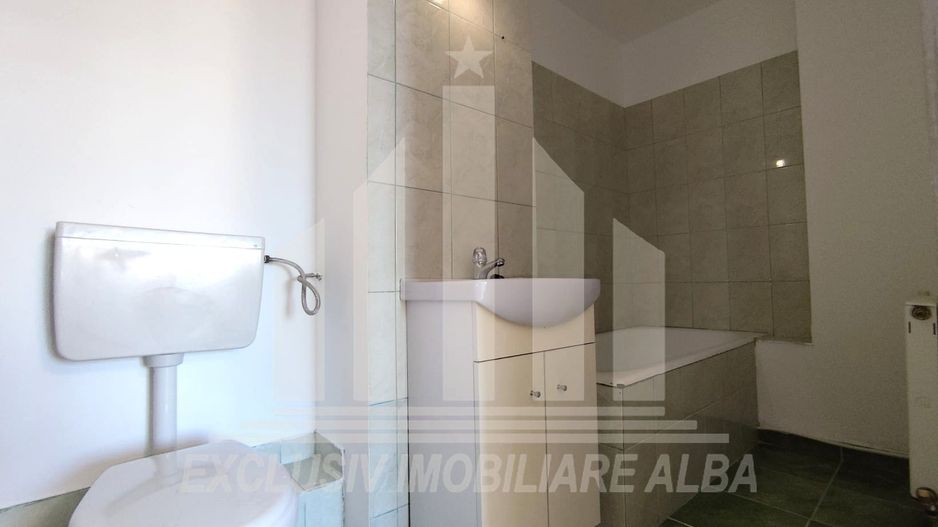 Apartament cu 2 camere decomandate, Ampoi 1 - Poză 8