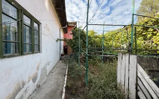 De vanzare apartament de 94MP cu curte de 90 MP - Poză 17